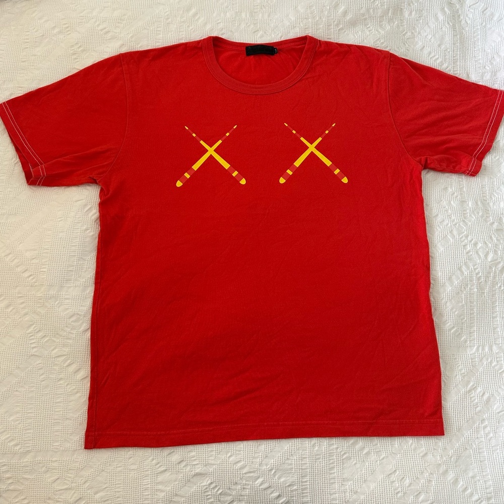 Original Fake KAWS T-shirt Size 3